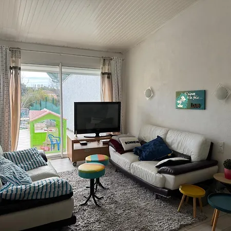 Casa de Férias Les Micocouliers - Spacieuse Maison,4chambres ,avec Jardin- Parking -wifi *